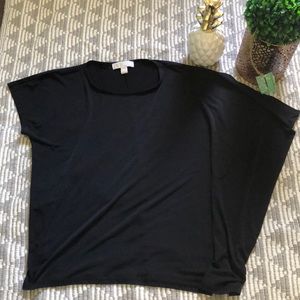 I saleing a woman top